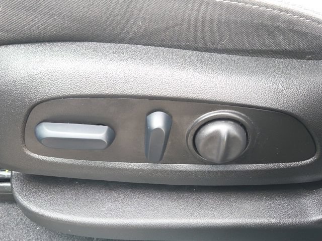 Used 2024 Chevrolet Equinox LT w/ Driver Convenience Package FWD image 28