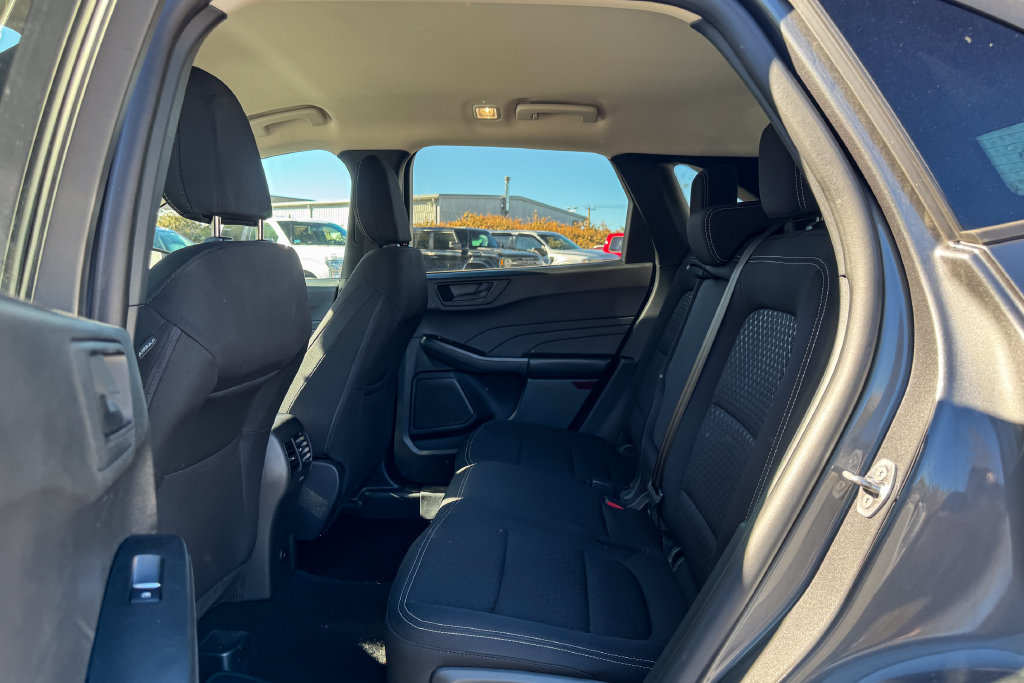 Certified 2025 Ford Escape Active AWD/4WD image 17