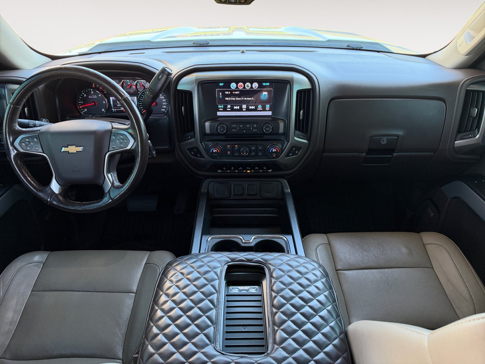 Used 2018 Chevrolet Silverado 1500 LTZ Z71 w/ LTZ Plus Package AWD/4WD image 10