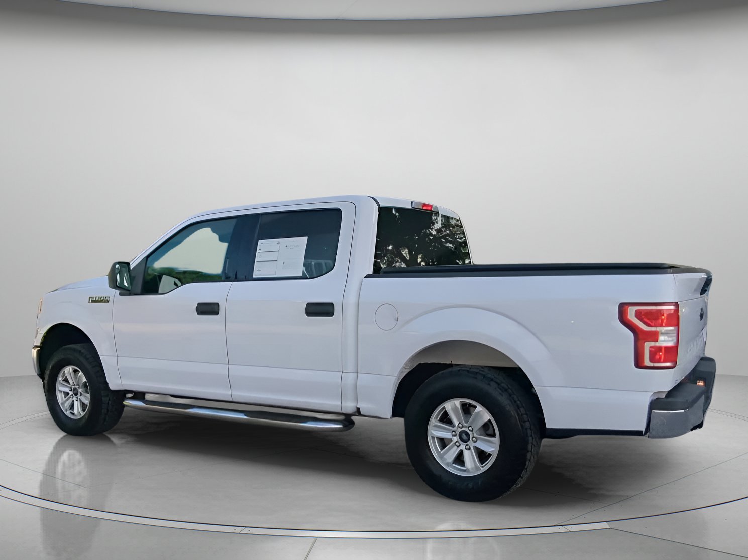 Certified 2018 Ford F150 XLT RWD image 19
