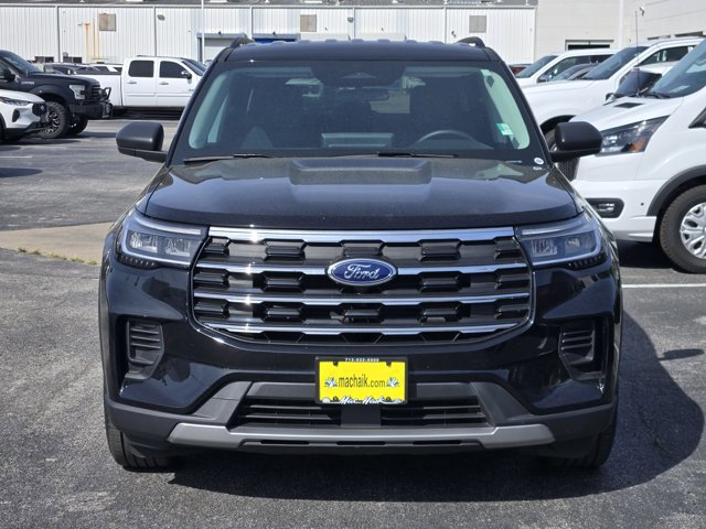 Certified 2025 Ford Explorer Active image 7