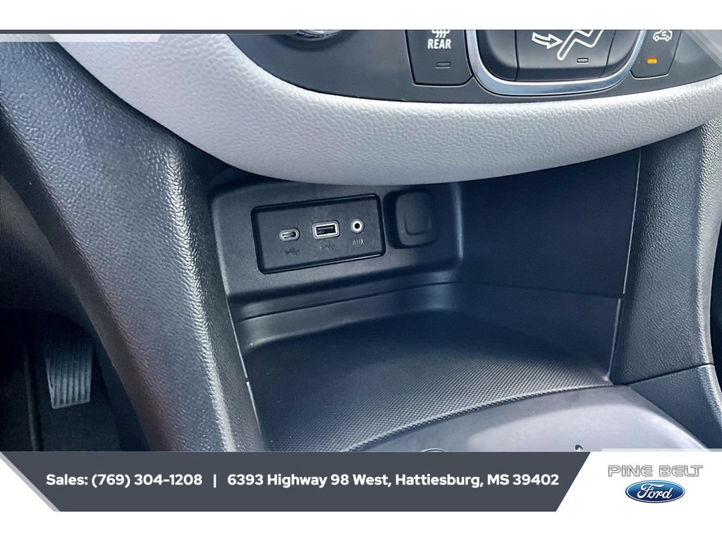 Used 2024 Chevrolet Equinox LS w/ LS Convenience Package FWD image 23
