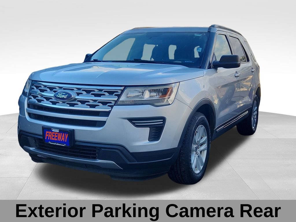 Certified 2018 Ford Explorer XLT image 4