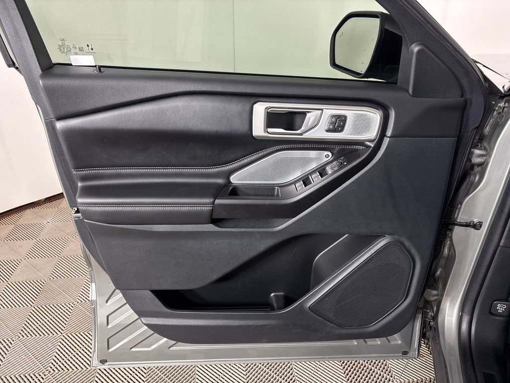 Certified 2020 Ford Explorer ST w/ ST Street Pack AWD/4WD image 16