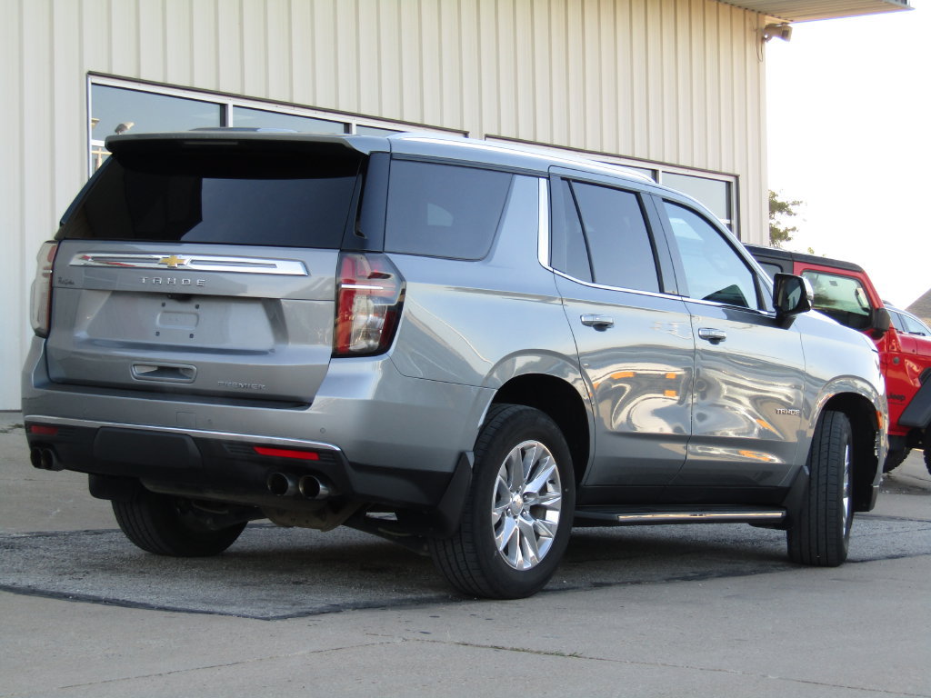 Used 2024 Chevrolet Tahoe Premier AWD/4WD image 3