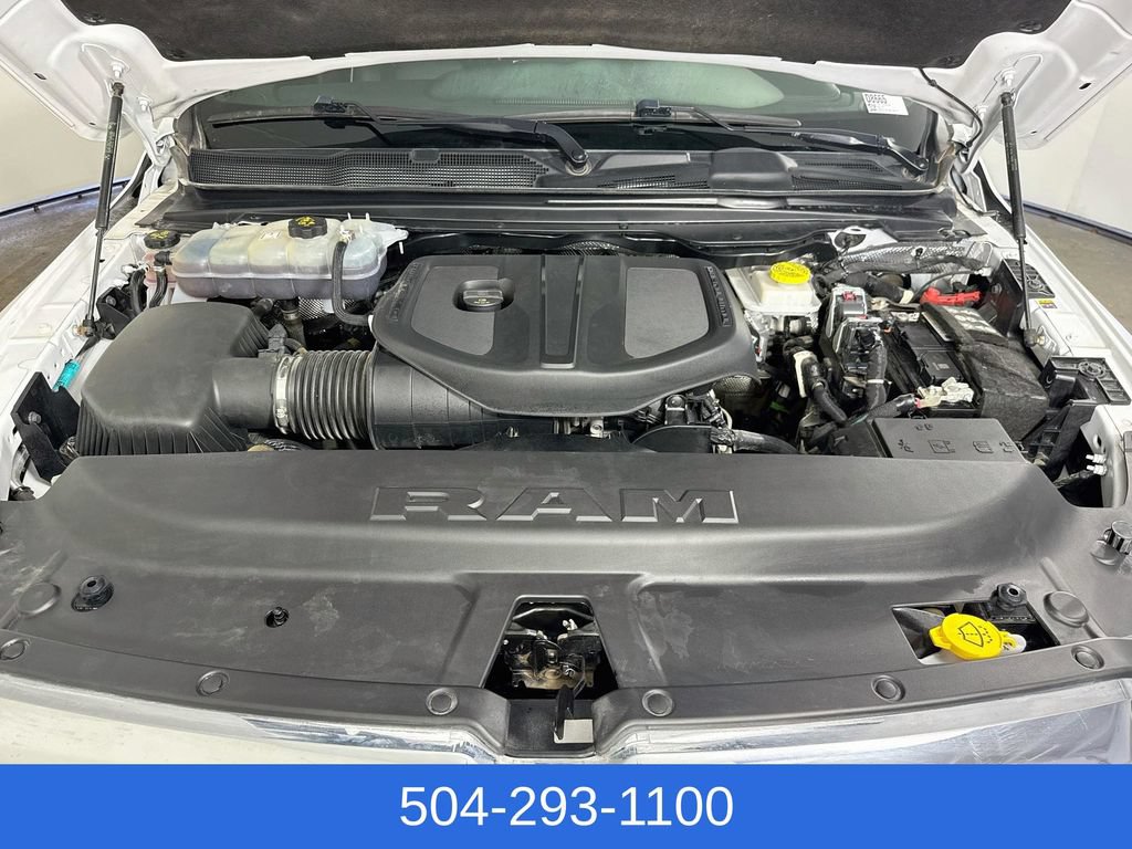 Used 2025 RAM 1500 Laramie AWD/4WD image 32