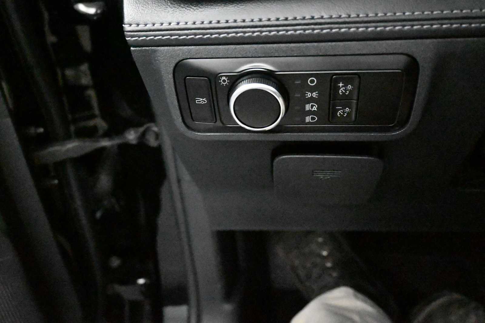 Certified 2025 Ford Mustang Premium RWD image 19