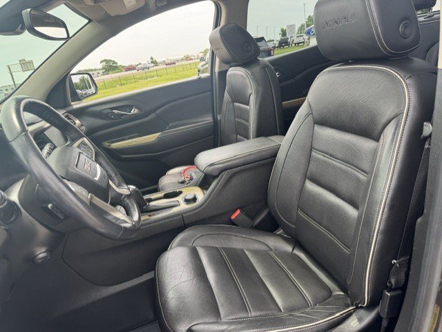 Used 2018 GMC Acadia Denali w/ Technology Package AWD/4WD image 13