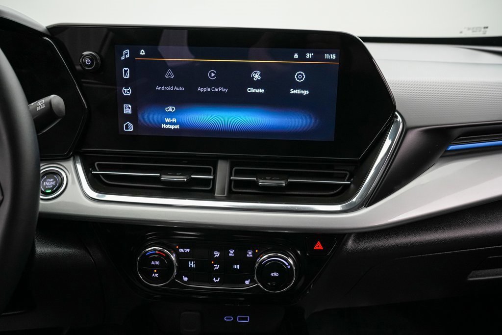 Used 2025 Chevrolet Trax LT w/ LT Convenience Package image 15