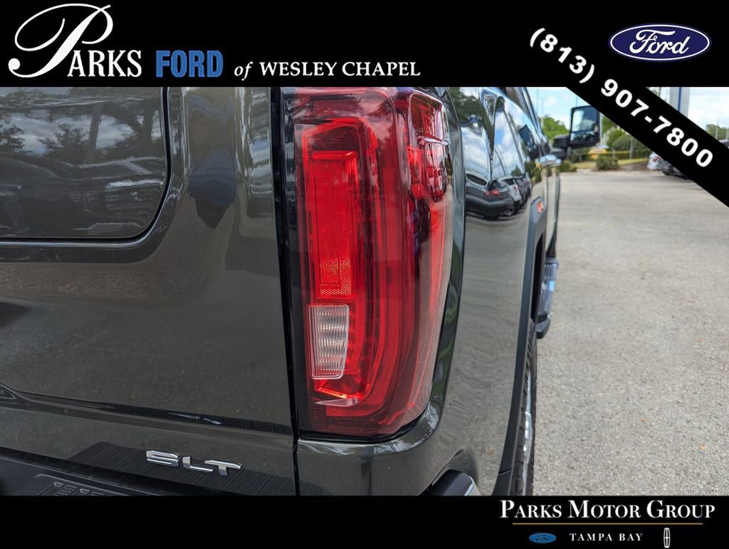 Used 2022 GMC Sierra 2500 SLT w/ SLT Premium Package AWD/4WD image 7