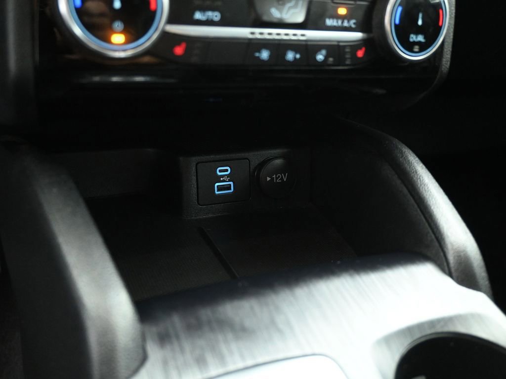 Certified 2022 Ford Escape SEL w/ Class II Trailer Tow Package image 44