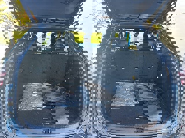 Certified 2023 Ford Edge ST-Line image 28