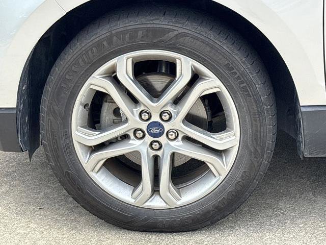 Certified 2018 Ford Edge Titanium image 21