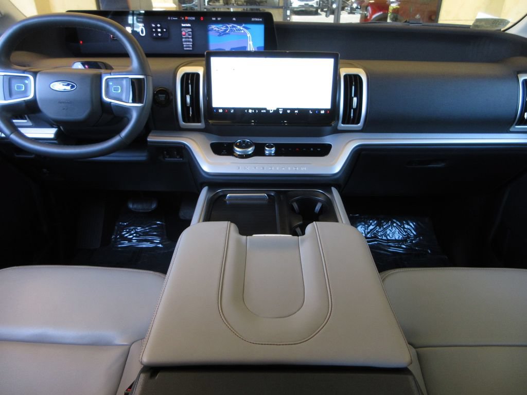Certified 2025 Ford Expedition Max Active RWD image 17
