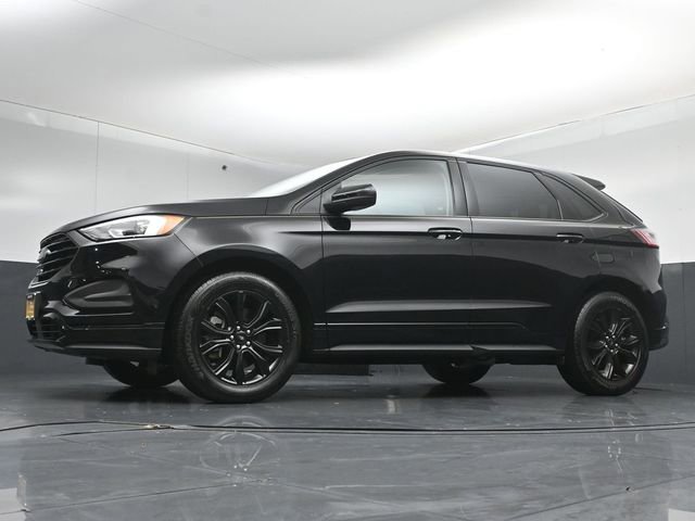 Certified 2024 Ford Edge SE w/ Black Appearance Package AWD/4WD image 39
