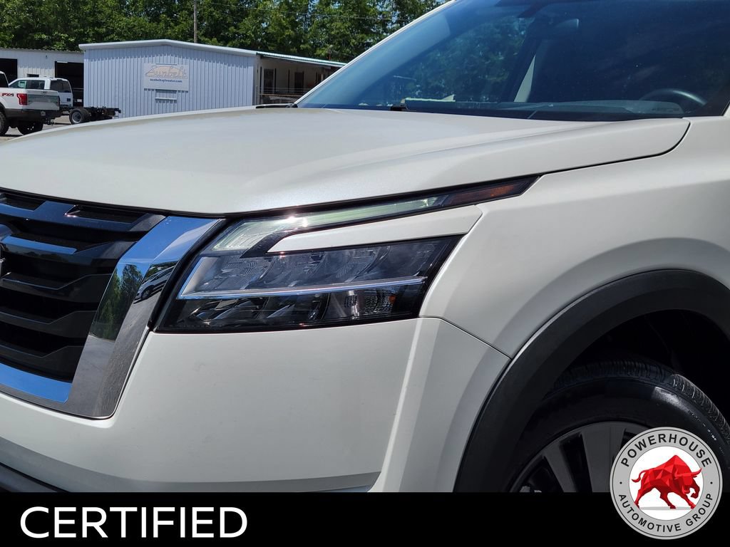 Used 2022 Nissan Pathfinder SV AWD/4WD image 10