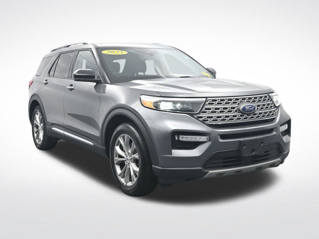 Certified 2023 Ford Explorer Limited RWD image 3