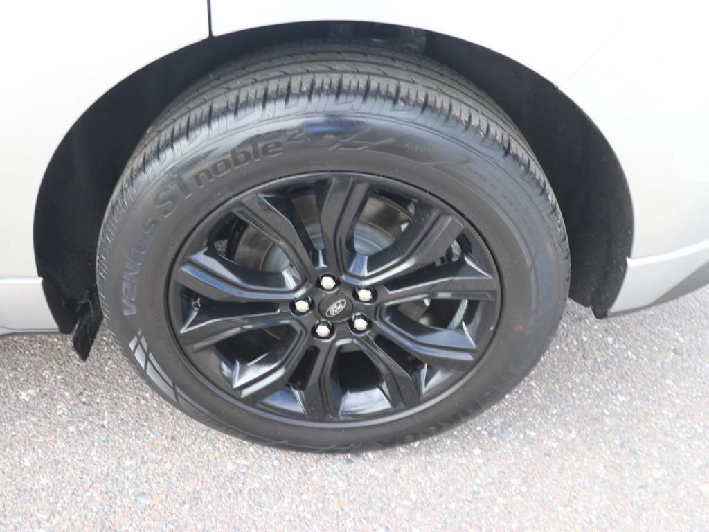 Certified 2023 Ford Edge SE w/ Black Appearance Package image 23