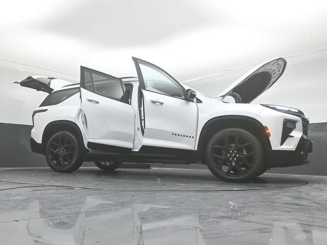 Used 2024 Chevrolet Traverse RS w/ LPO, Floor Liner Package image 42