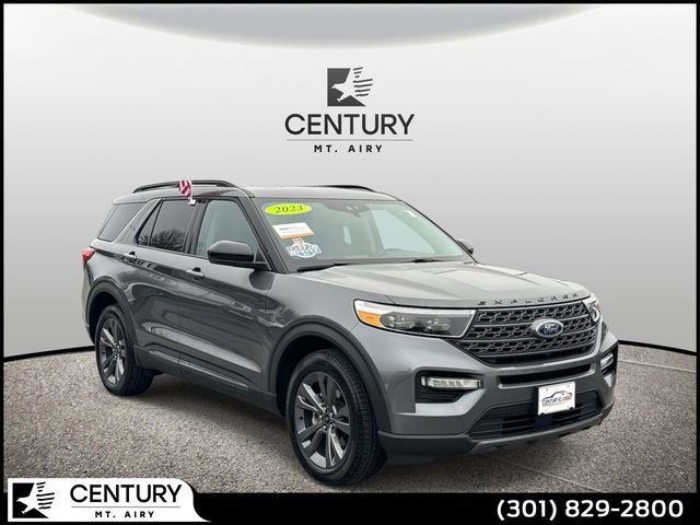 Certified 2023 Ford Explorer XLT w/ Equipment Group 202A image 5