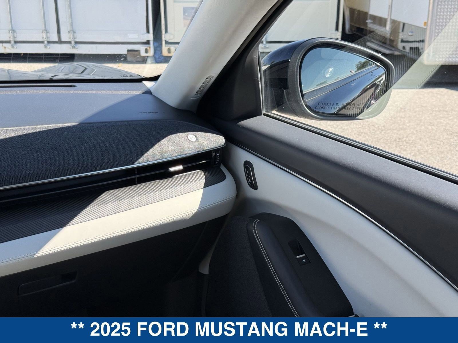 Certified 2025 Ford Mustang Mach-E Premium image 18