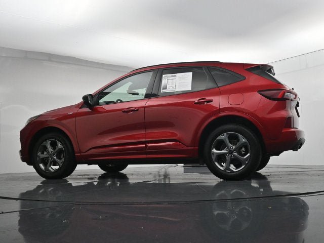 Certified 2023 Ford Escape ST-Line w/ Tech Pack #1 AWD/4WD image 37