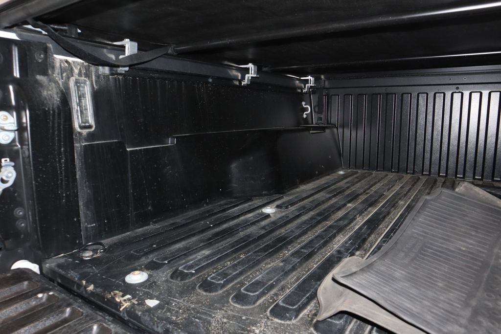 Used 2023 Toyota Tacoma SR AWD/4WD image 17