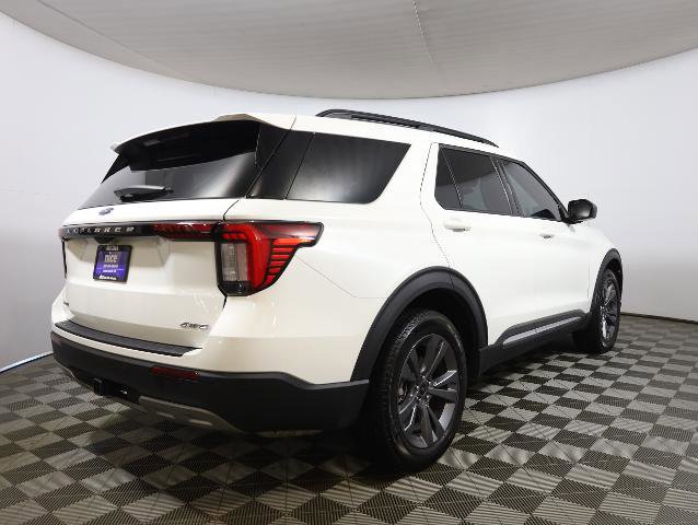 Certified 2025 Ford Explorer Active w/ Active Comfort Package image 4