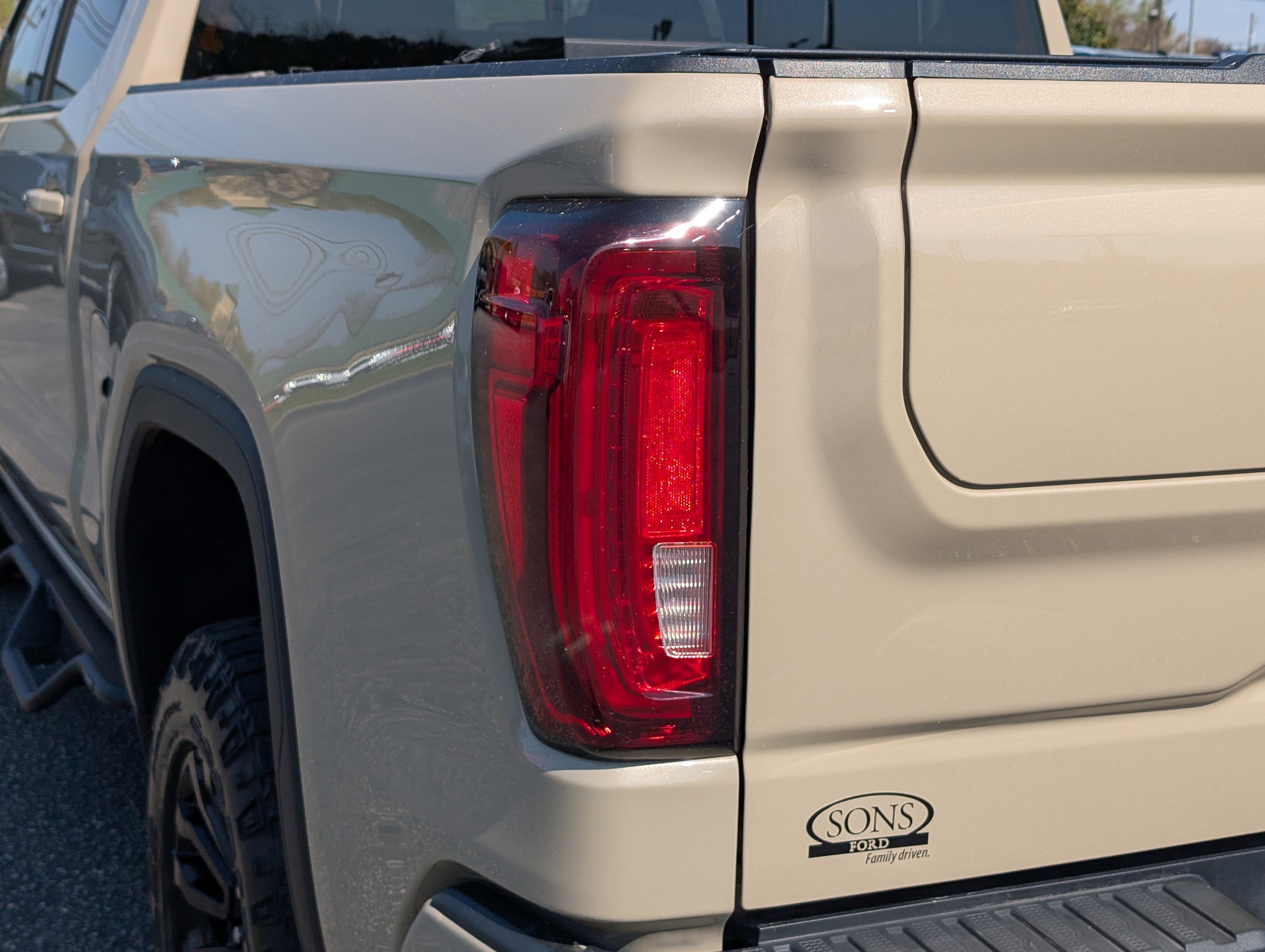 Used 2023 GMC Sierra 1500 AT4X AWD/4WD image 14