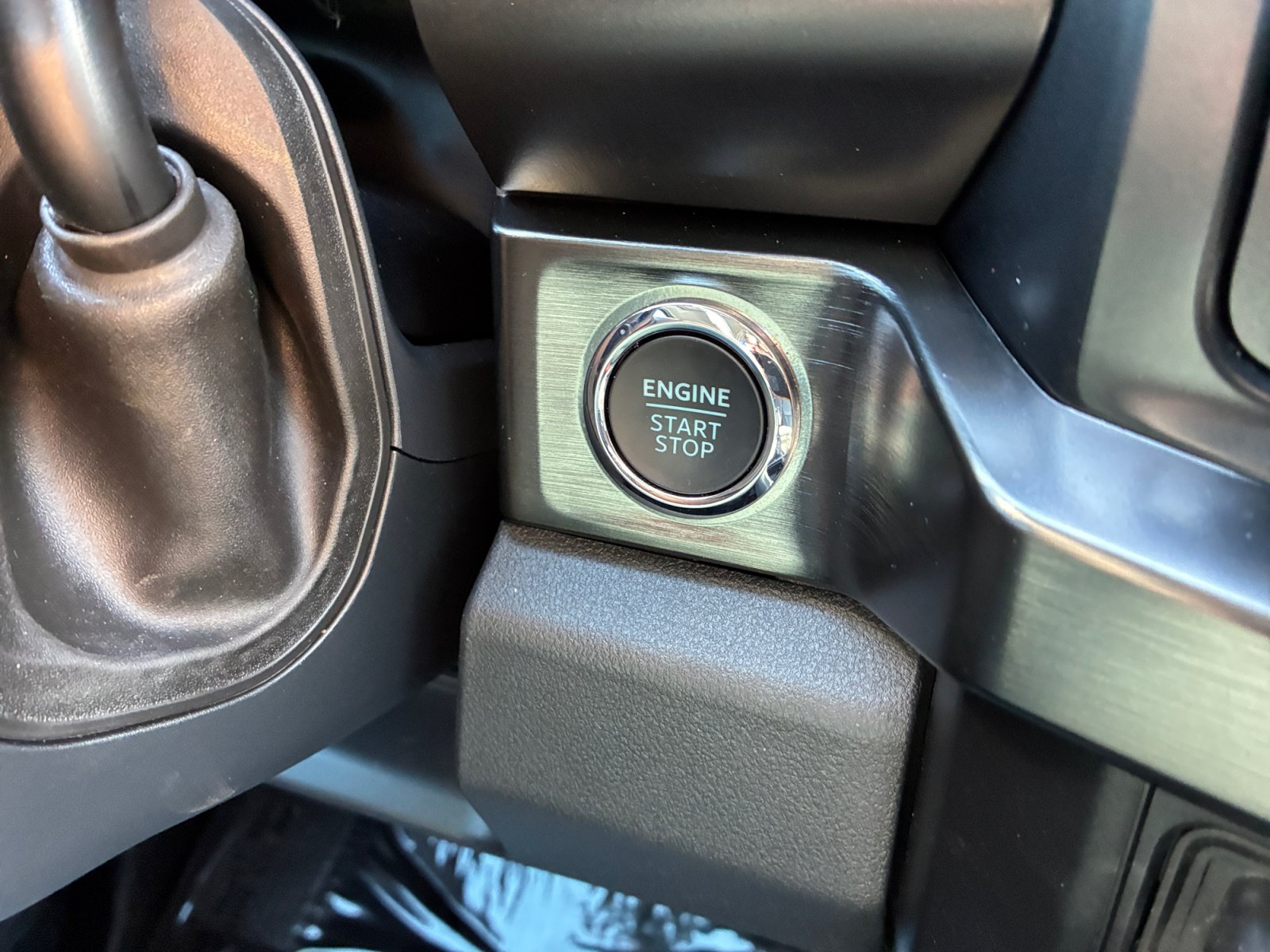 Certified 2024 Ford F250 Lariat w/ Lariat Ultimate Package AWD/4WD image 30