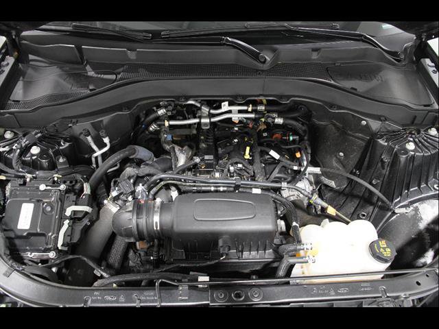 Certified 2022 Ford Explorer XLT w/ Equipment Group 202A image 23