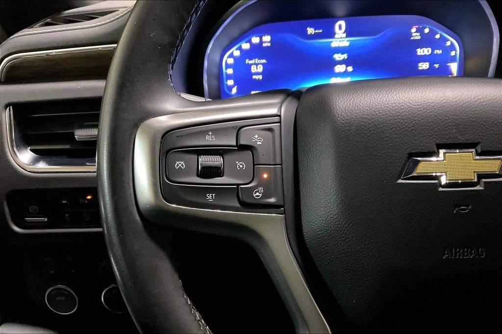 Used 2023 Chevrolet Suburban Premier image 17