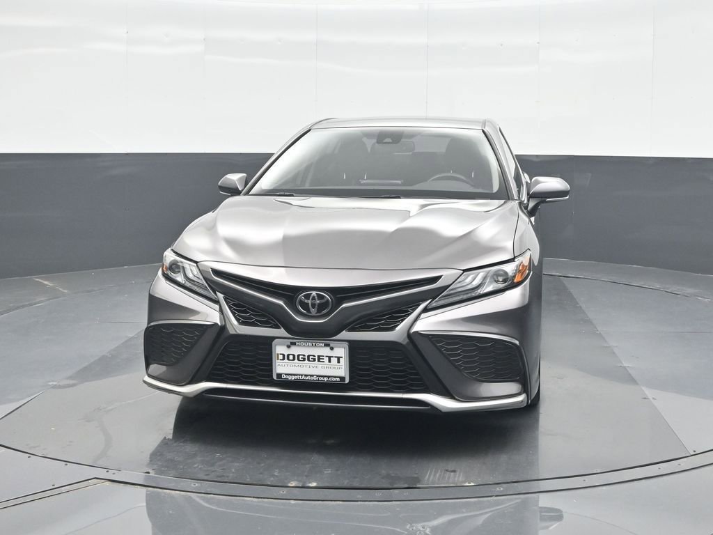 Used 2021 Toyota Camry XSE FWD image 5