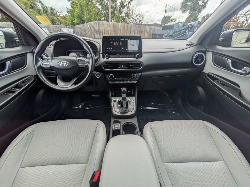 Used 2022 Hyundai Kona Limited w/ Cargo Package FWD image 15