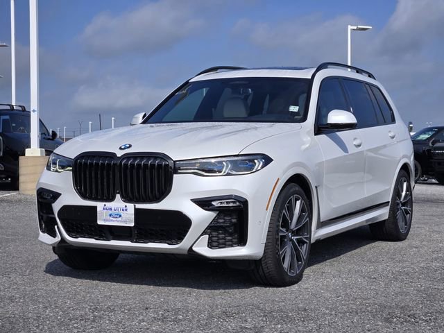 Used 2022 BMW X7 M50i AWD/4WD image 3