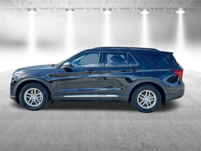 Certified 2025 Ford Explorer Active RWD image 8