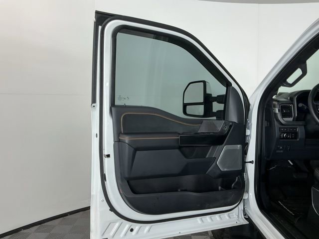 Certified 2024 Ford F350 Platinum AWD/4WD image 16
