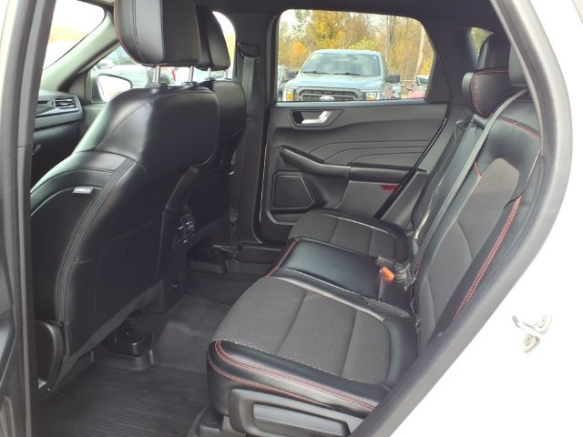 Certified 2023 Ford Escape ST-Line w/ Tech Pack #1 AWD/4WD image 9