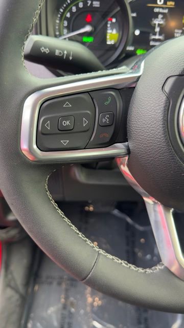 Used 2025 Jeep Wrangler Sahara 4xe image 11