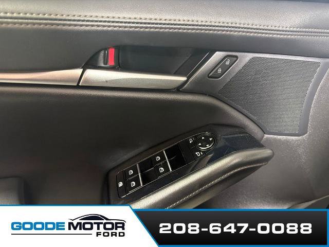 Used 2024 MAZDA MAZDA3 s FWD image 9