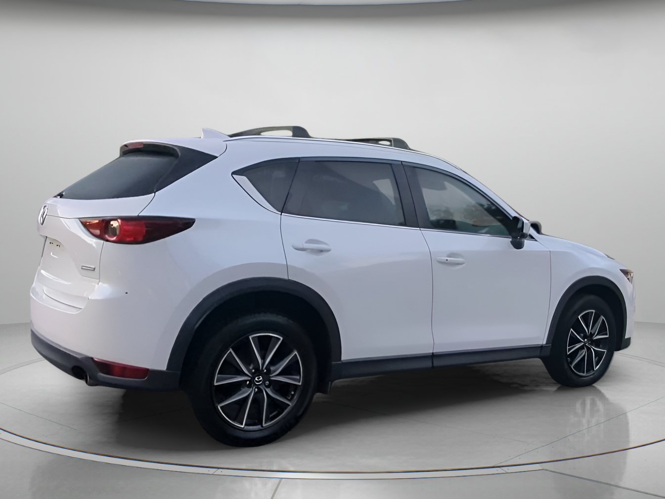 Used 2018 MAZDA CX-5 Touring w/ Preferred Equipment Package FWD image 29