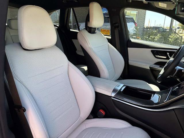 Used 2023 Mercedes-Benz GLC 300 image 12