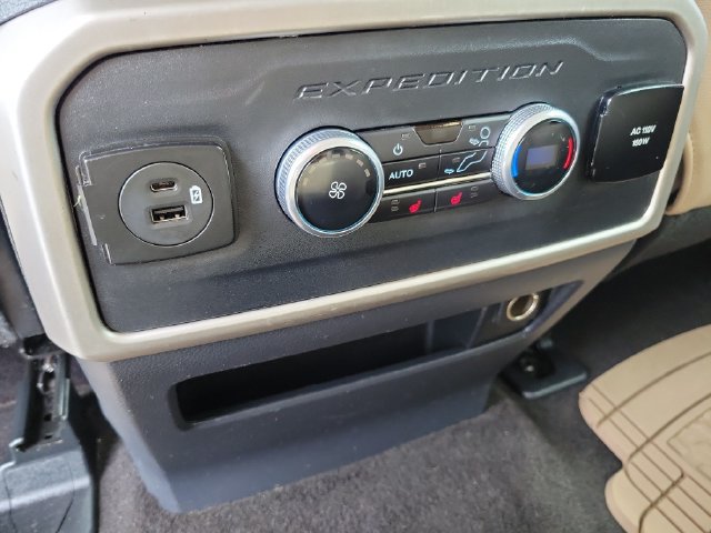 Certified 2022 Ford Expedition Max Limited RWD image 18