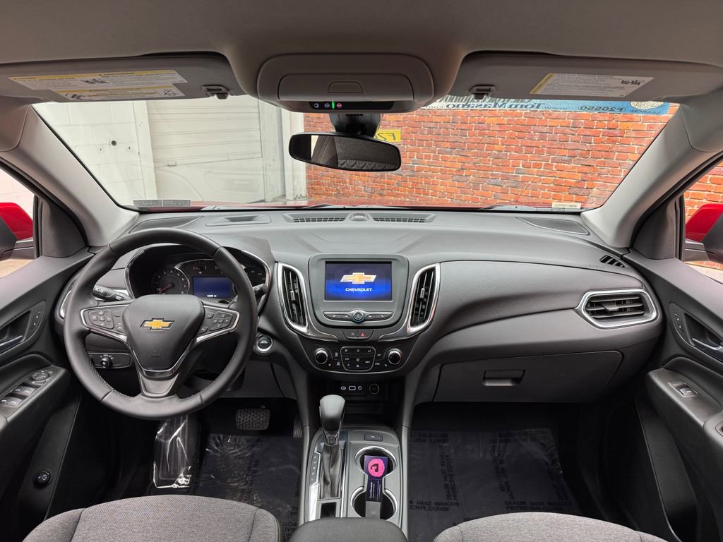 Used 2023 Chevrolet Equinox LT FWD image 11