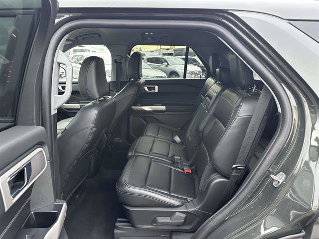 Certified 2022 Ford Explorer XLT w/ Equipment Group 202A image 32