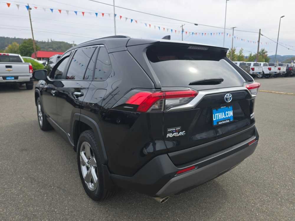 Used 2020 Toyota RAV4 Limited AWD/4WD image 3