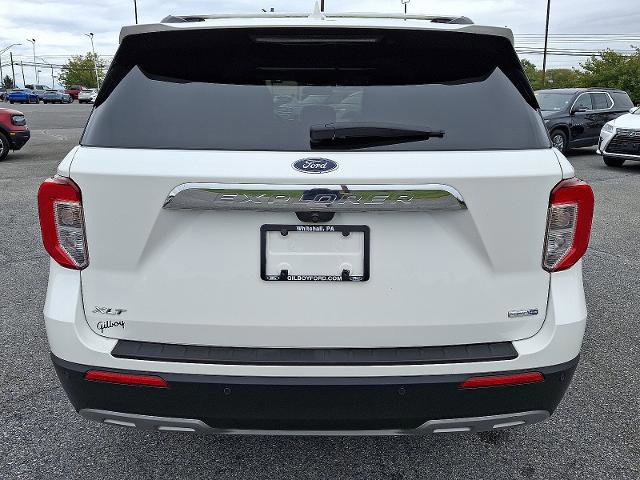 Certified 2020 Ford Explorer XLT w/ Equipment Group 202A image 4