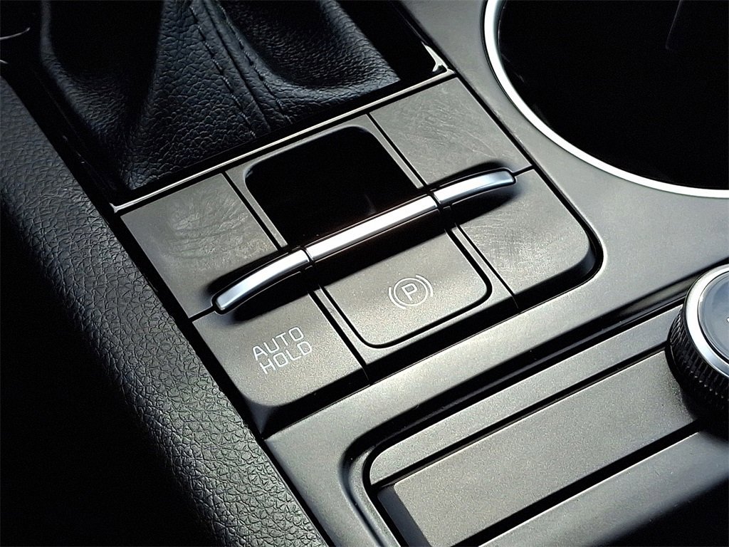 Used 2023 Kia K5 LXS image 25