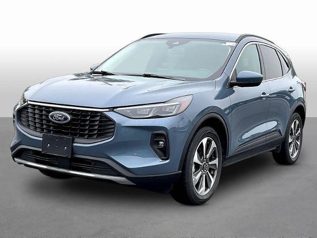 Certified 2025 Ford Escape Platinum AWD/4WD image 3
