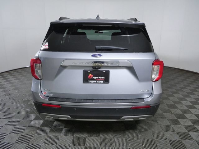 Certified 2022 Ford Explorer XLT w/ Equipment Group 202A AWD/4WD image 8